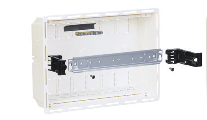 Возможность выноса DIN -рейки вперёд c помощью специальных проставок. Возможность выноса DIN -рейки вперёд c помощью специальных проставок.